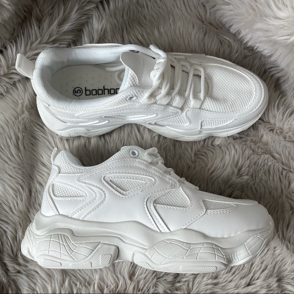 ⛔️SOLD⛔️Chunky Sneakers in white
